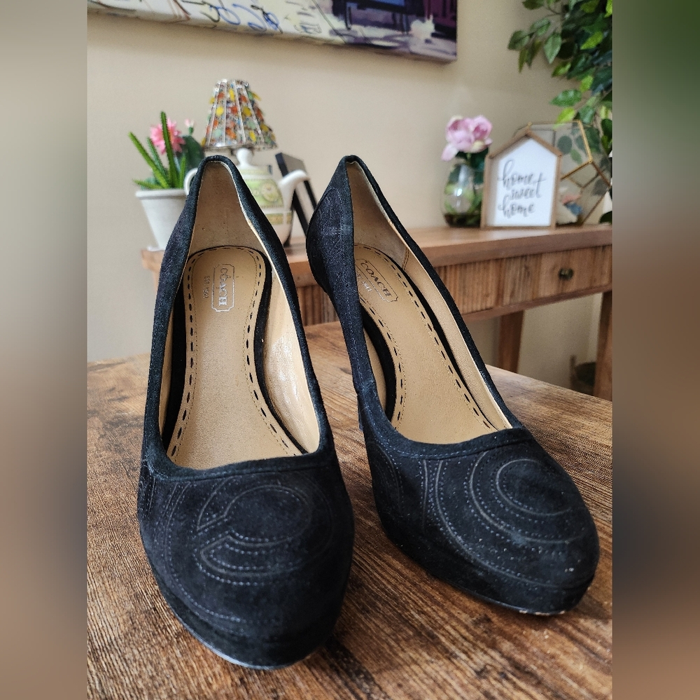 Coach pumps - Picture 3 of 3